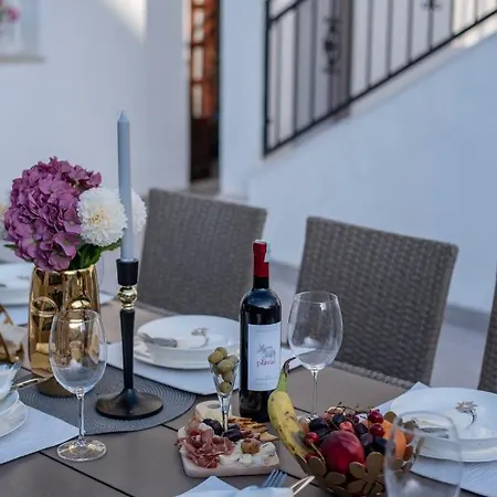 Stoja Near Dubrovnik With Pool