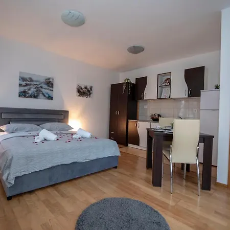 Stoja Near Dubrovnik With Pool *